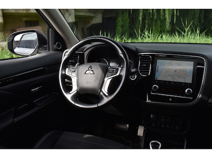 Mitsubishi-Outlander