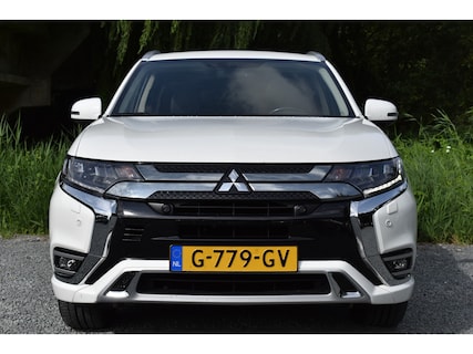 Mitsubishi-Outlander