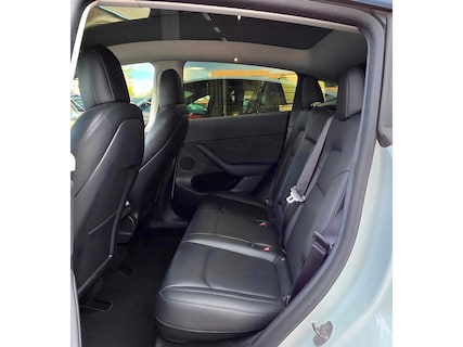 Tesla-Model Y