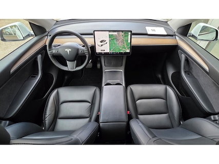 Tesla-Model Y