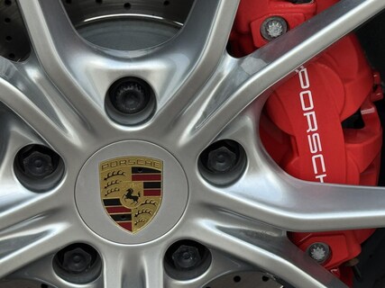 Porsche-718 Boxster