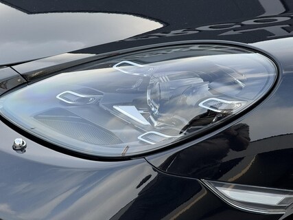 Porsche-718 Boxster