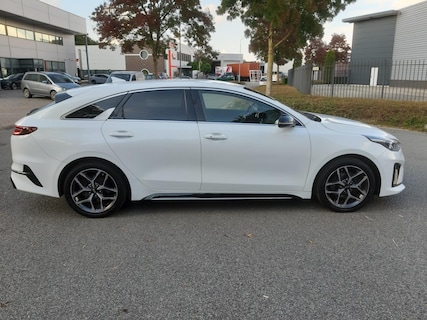 Kia-ProCeed