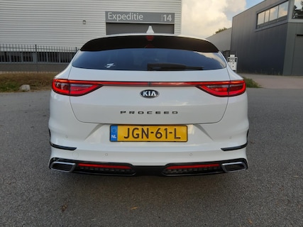 Kia-ProCeed