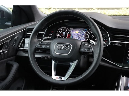 Audi-RS Q8