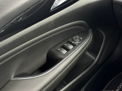 Opel-Insignia