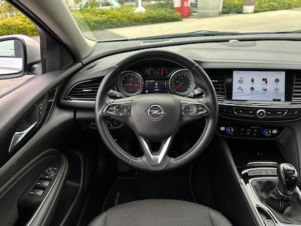 Opel-Insignia