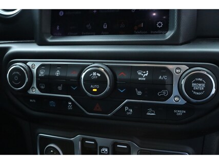 Jeep-Wrangler