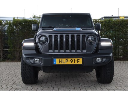 Jeep-Wrangler