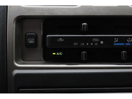 Toyota-HiAce