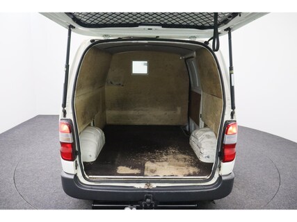 Toyota-HiAce