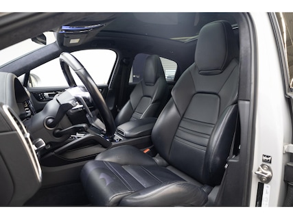 Porsche-Cayenne Coupé