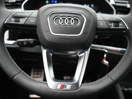 Audi-Q3 Sportback
