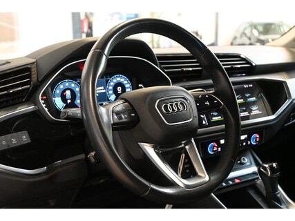 Audi-Q3