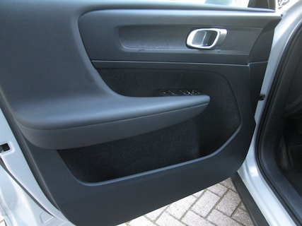 Volvo-XC40