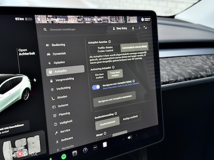 Tesla-Model Y