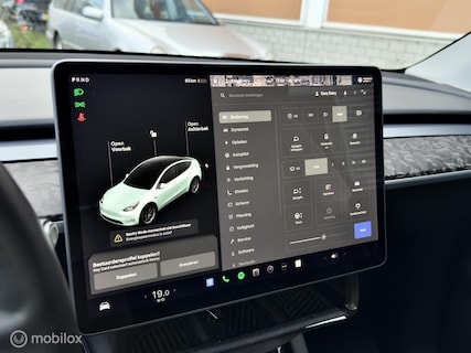 Tesla-Model Y
