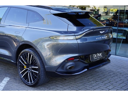 Aston Martin-DBX