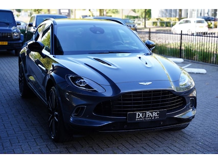 Aston Martin-DBX