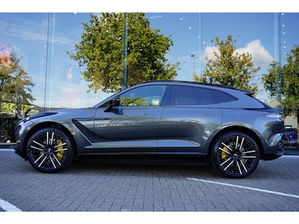 Aston Martin-DBX
