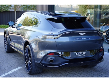 Aston Martin-DBX