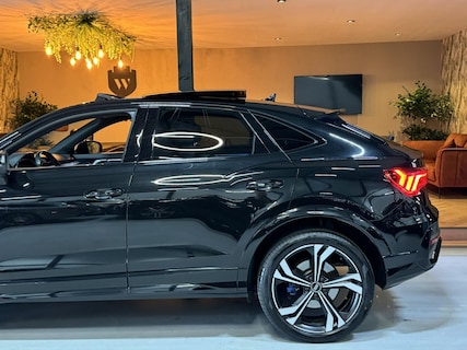 Audi-Q3 Sportback
