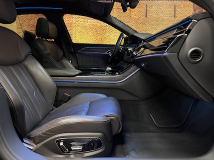 Audi-A8