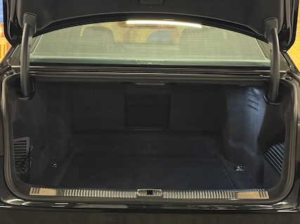 Audi-A8
