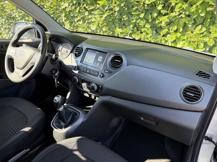 Hyundai-i10