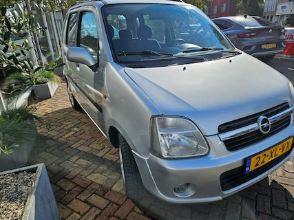 Opel-Agila