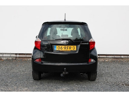 Toyota-Verso-S