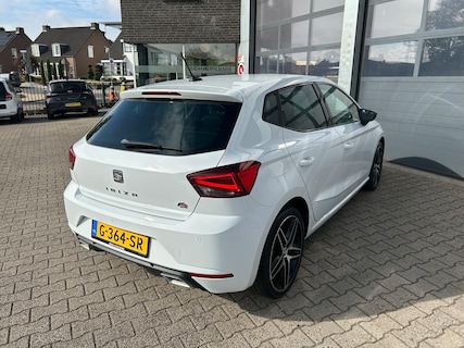SEAT-Ibiza