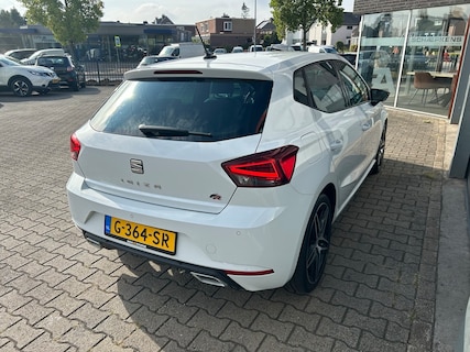 SEAT-Ibiza