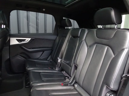 Audi-Q7