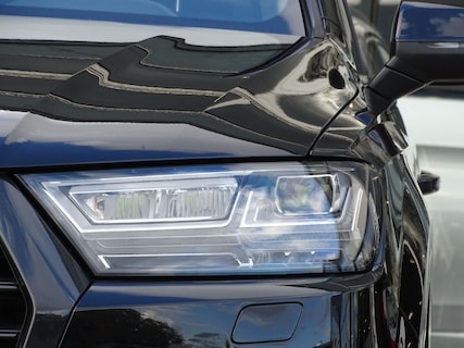 Audi-Q7