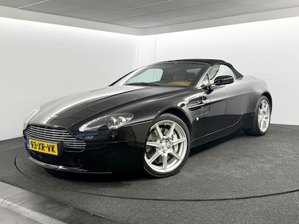 Aston Martin-V8 Vantage