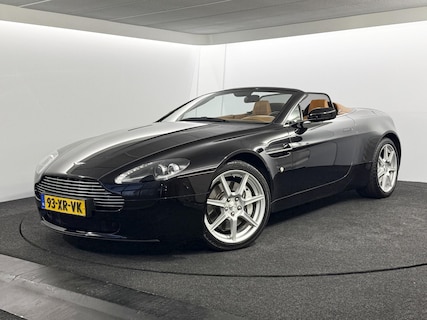 Aston Martin-V8 Vantage