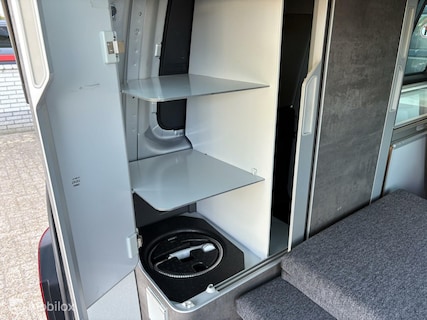 Volkswagen-California