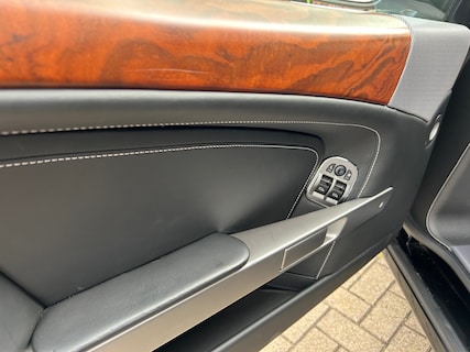 Aston Martin-DB9