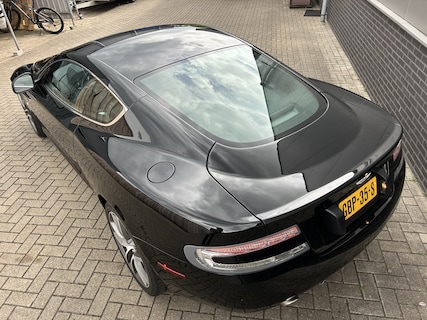 Aston Martin-DB9