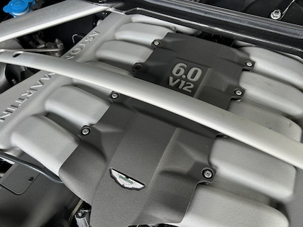 Aston Martin-DB9
