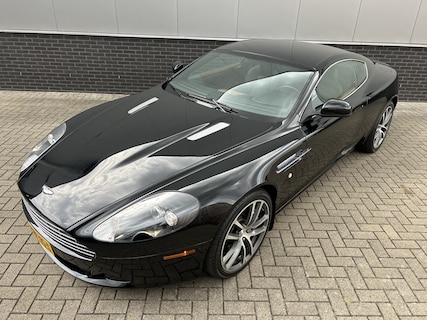 Aston Martin-DB9