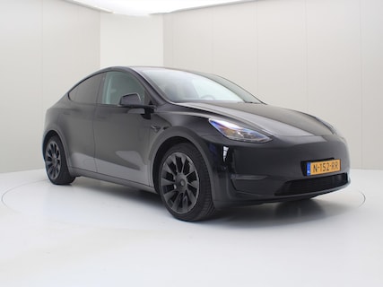 Tesla-Model Y
