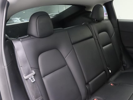 Tesla-Model Y