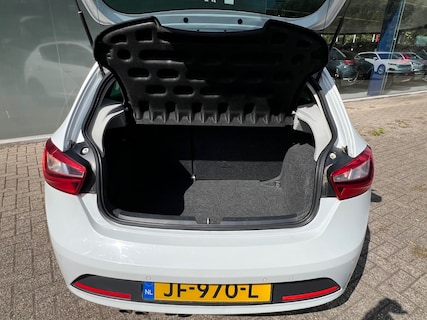 SEAT-Ibiza