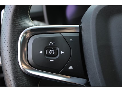 Volvo-XC40