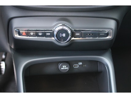 Volvo-XC40