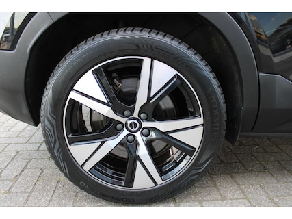 Volvo-XC40