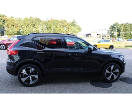 Volvo-XC40