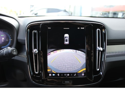 Volvo-XC40